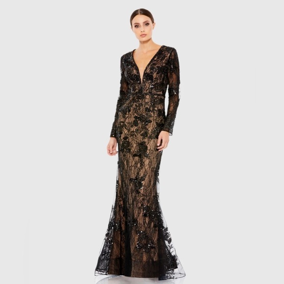 Mac Duggal 79351 NWOT Embellished Long Sleeve Plunge Neck Trumpet Gown